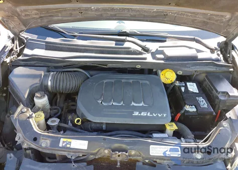 2014 Chrysler Town & Country Touring from USA, damaged, VIN 2C4RC1BG7ER404179